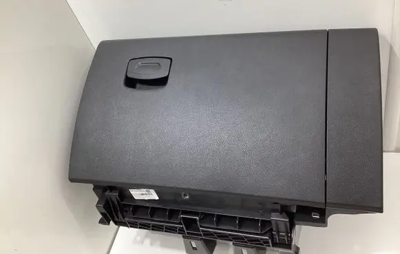 Renault Kadjar Glove box 685002635R