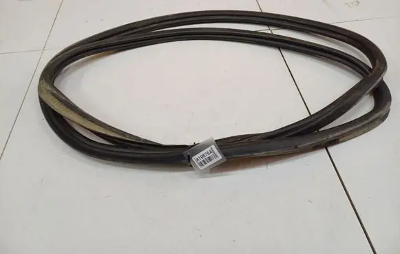 Audi A2 Rubber seal front coupe door 