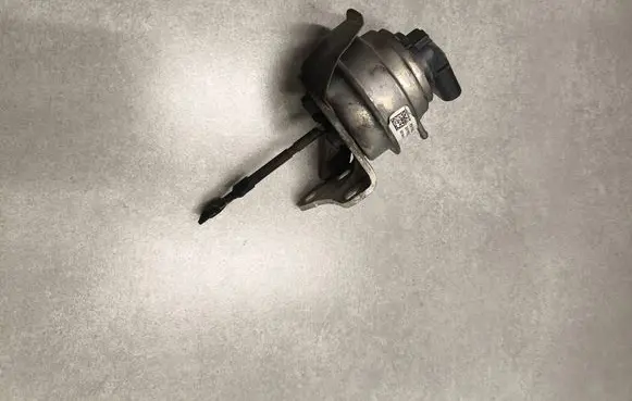 Audi A4 S4 B8 8K Turbine electric control actuator 8189880001 PKB01449R