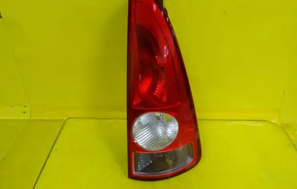 Renault Espace - Grand espace IV Rear/tail lights 8200027152
