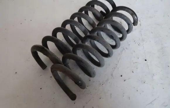 Mercedes-Benz C W204 Rear coil spring