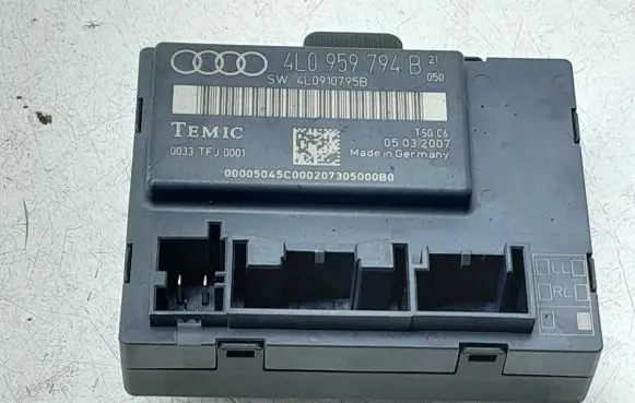 Audi Q7 4L Door control unit/module 4L0959794B 4L0910795B