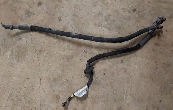 Volkswagen Transporter - Caravelle T5 Positive cable (battery) 7H0971158L
