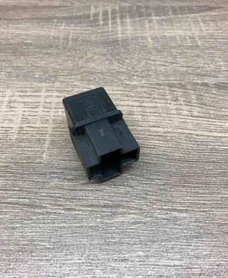 Mazda 626 Other relay V23134B52X379 C210