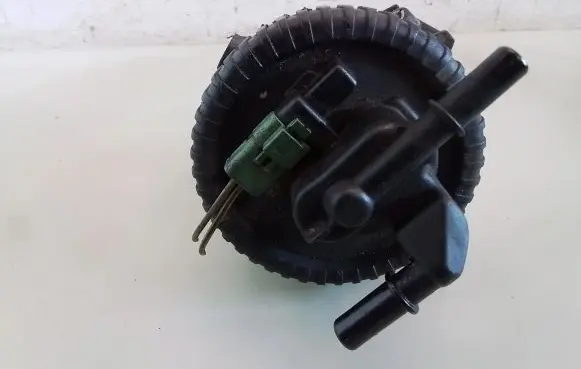 Peugeot 607 Fuel filter housing 9642105180