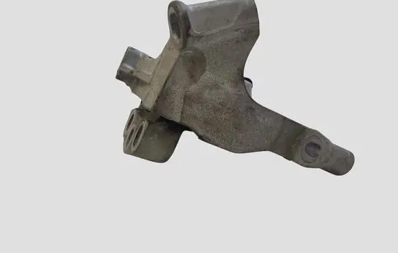 Mazda 6 Engine mount bracket