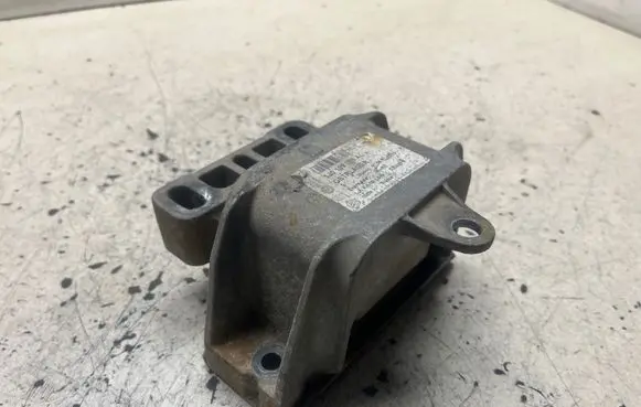 Volkswagen Golf IV Engine mount bracket 1J0199055AL