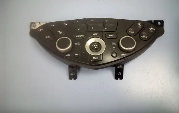 Nissan Primera Climate control unit 28395AV611