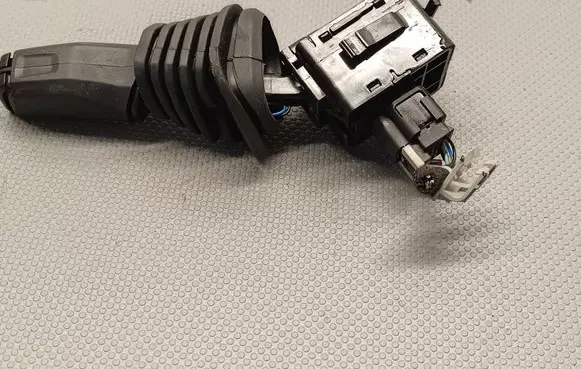 Opel Antara Indicator stalk 202005410