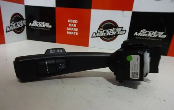 Volvo V70 Indicator stalk 31394001