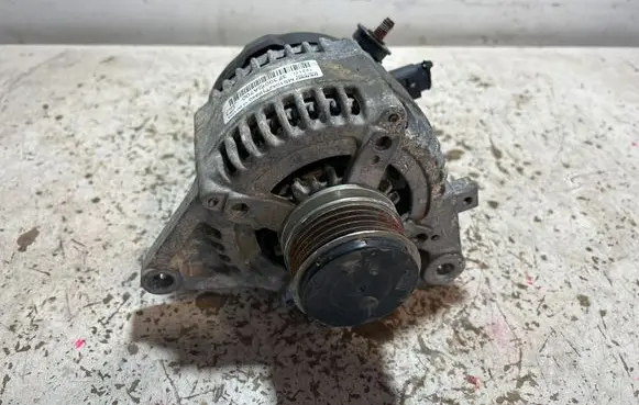 Hyundai Tucson TL Generator/alternator MS1042118840 373002A700 12217