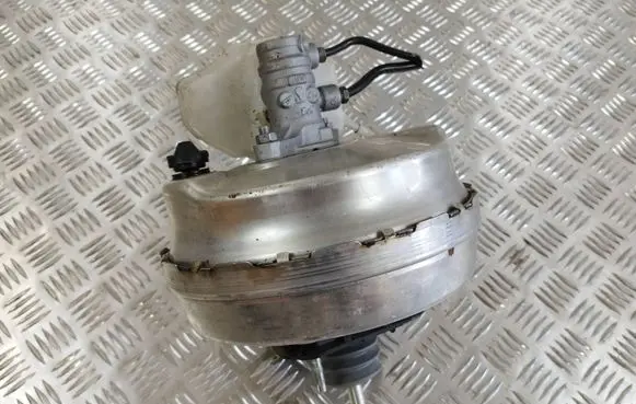 BMW 5 G30 G31 Brake booster 6861210 17C296M02570 03785790014