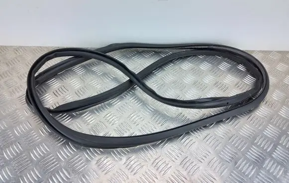 Audi A8 S8 D4 4H Rubber seal rear door 4H0837911