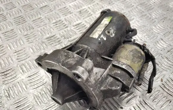 Peugeot 807 Starter motor D7R26 0035GEB