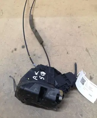 Mazda 3 I Front door lock 3N6AA21813K