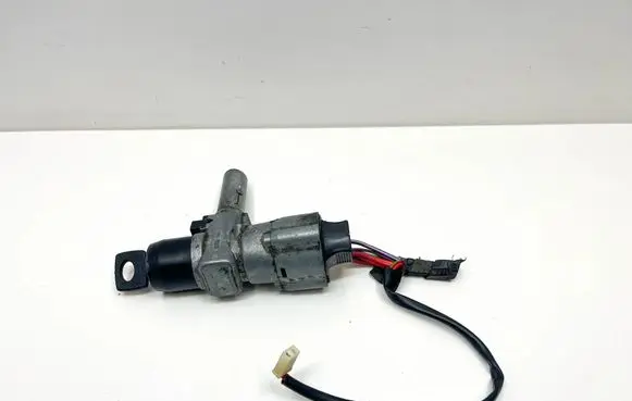 Mercedes-Benz SLC C107 Ignition lock A1074620130 1074620130