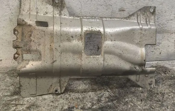 Subaru B9 Tribeca Heat shield in engine bay 