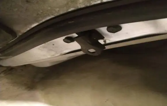 Hyundai Sonata Front door check strap stopper 