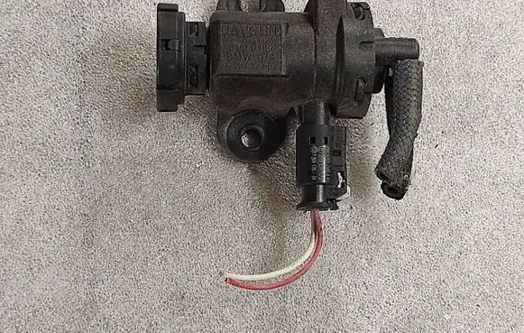 BMW X6 E71 Turbo solenoid valve 8509323 3024389 6MW1174