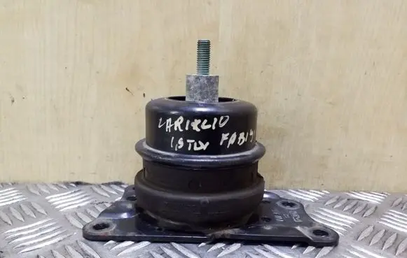 Skoda Fabia Mk1 (6Y) Engine mount bracket 6Q0199262