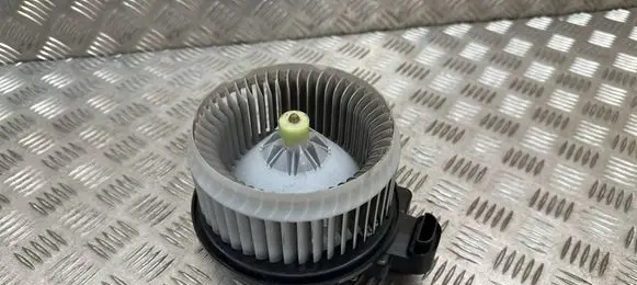Toyota RAV 4 (XA40) Heater fan/blower 2727008095