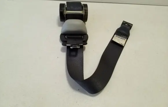 Mitsubishi Outlander Third row seat belt 607677700C 6066751 605861900