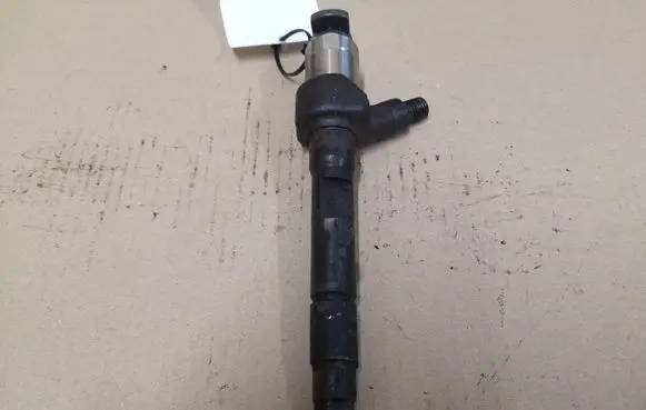 Mazda 6 Fuel injector R2AA