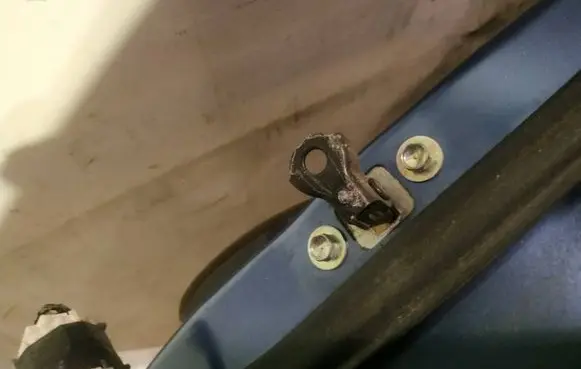 Honda Insight Rear door check strap stopper