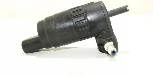 Volkswagen Scirocco Windscreen/windshield washer pump 1K6955651