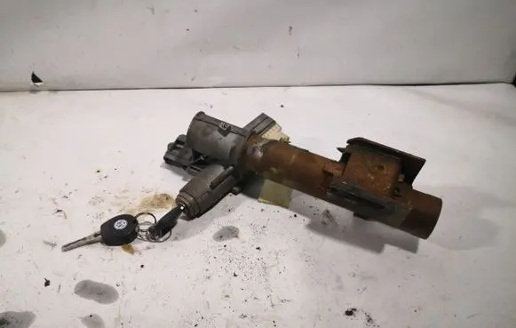 Volkswagen Sharan Ignition lock P012106