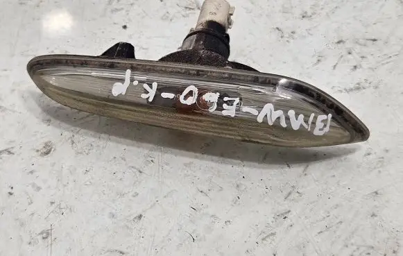 BMW 5 E60 E61 Front fender indicator light 71657421