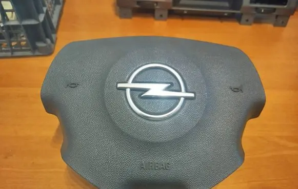 Opel Signum Steering wheel airbag 13112812 12CVKS 001343