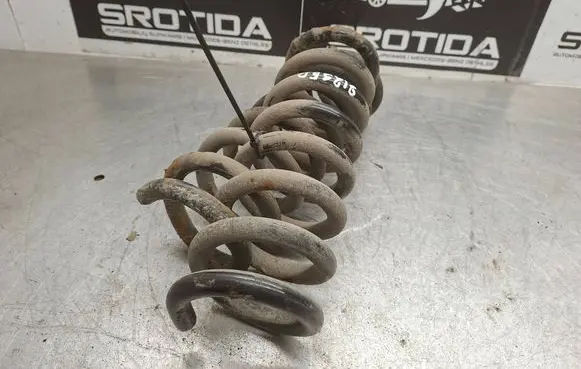 Mercedes-Benz E W212 Rear coil spring 