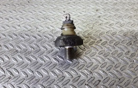 Audi A8 S8 D2 4D Oil pressure sensor 