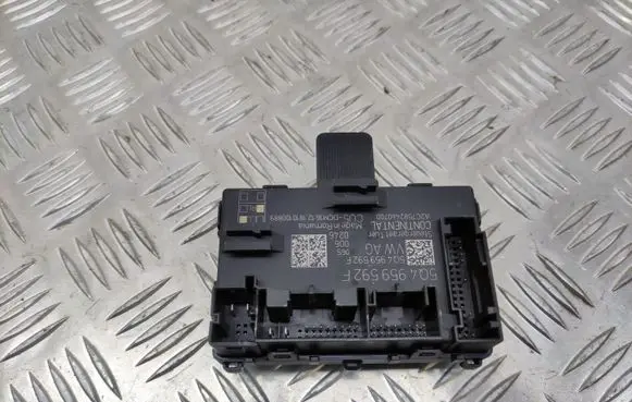 Skoda Octavia Mk3 (5E) Door control unit/module 5Q4959592F