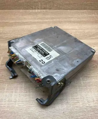 Toyota Corolla E120 E130 Engine control unit/module ECU 8966602120 MB1758005231 1CDFT