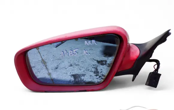 Audi A4 S4 B5 8D Front door electric wing mirror 8D0857543A