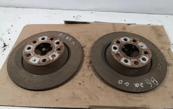 Volkswagen PASSAT B6 Rear brake disc