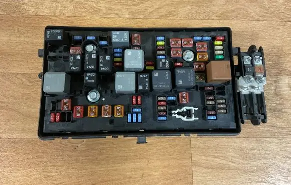 Opel Insignia A Fuse box set 544949969 13255300