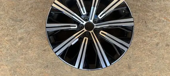 Volvo XC90 R20 alloy rim 31680217 C06711