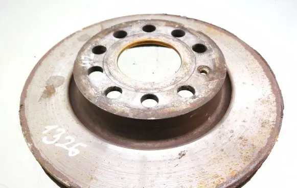 Volkswagen Golf V Front brake disc