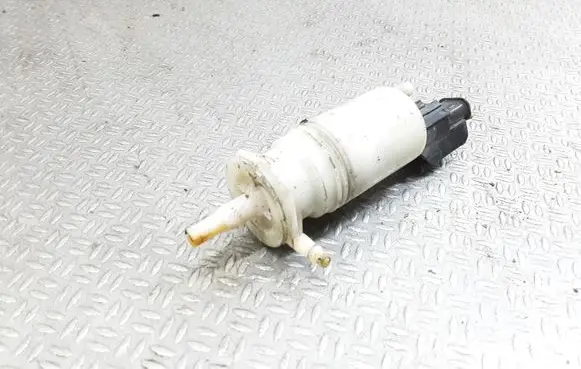 Chrysler Voyager Windscreen/windshield washer pump 