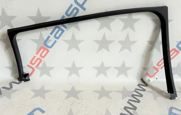 Nissan Leaf I (ZE0) Rear door trim (molding) 822D53NA0A 822D53NF0A
