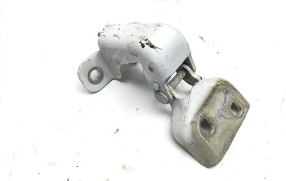 Nissan NV300 Front door lower hinge 