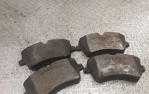 Mercedes-Benz C W203 Brake pads (front) 