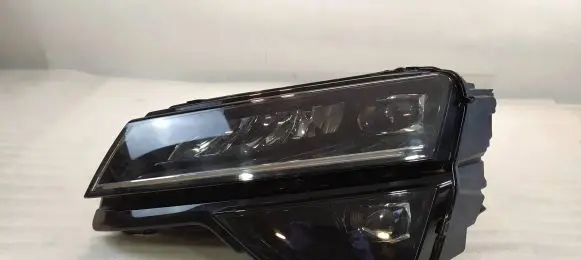 Skoda Karoq Headlight/headlamp 57B941015B 0020517507 20PL8935