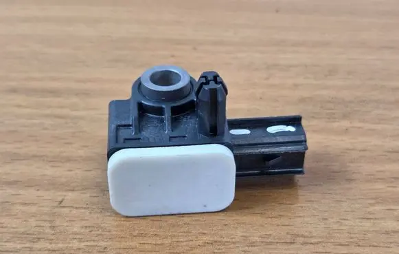 Volvo XC60 Airbag deployment crash/impact sensor 31334336 C83HA 1605244