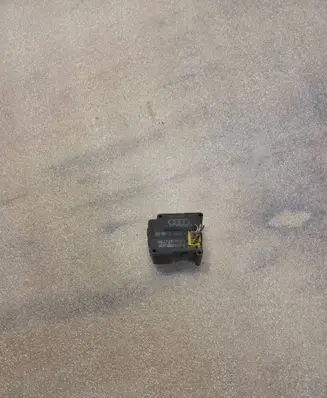Audi A8 S8 D2 4D Air flap motor/actuator 0637005001 4D0820511A