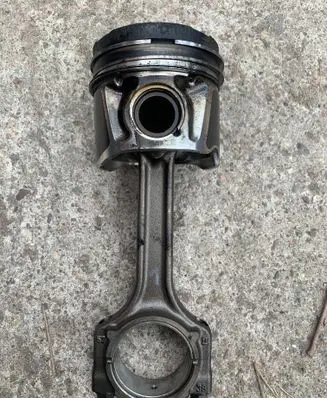 Fiat Fiorino Piston with connecting rod