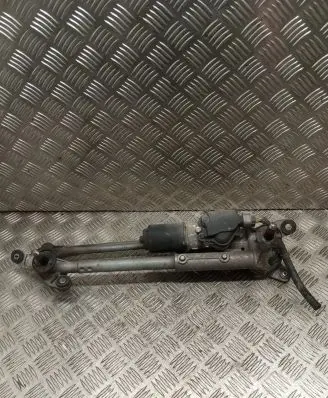 Honda FR-V Front wiper linkage and motor 520432238